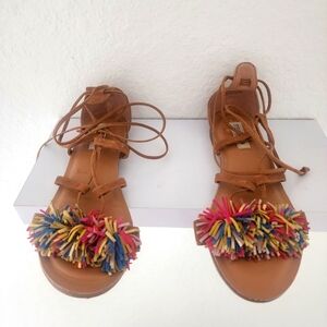 STEVE MADDEN Swizzle Multi Color Fringe Lace Up Flat Leather Sandals. Size 9.5M